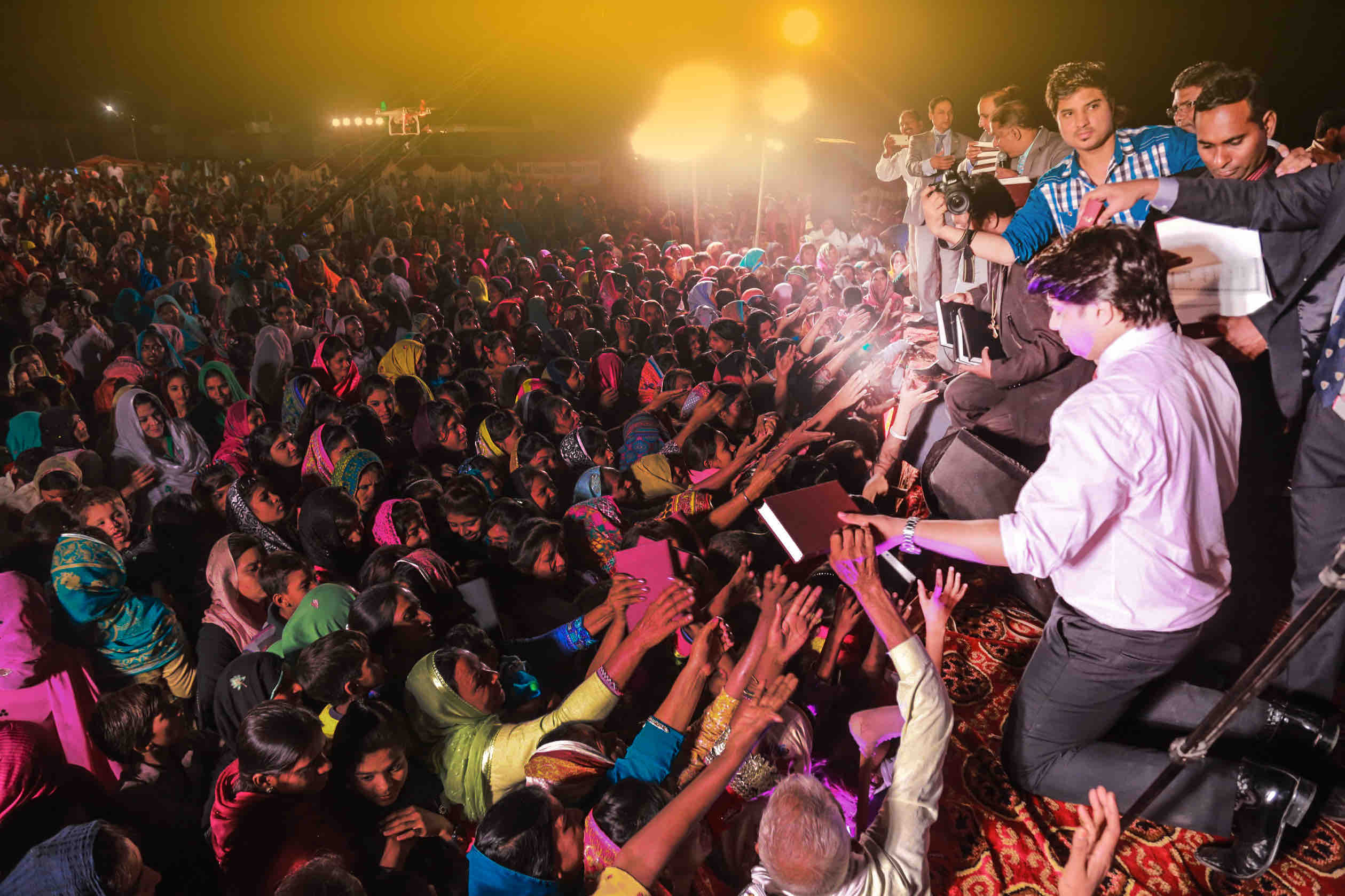 Free Urdu Bibles Distribution in Pakistan